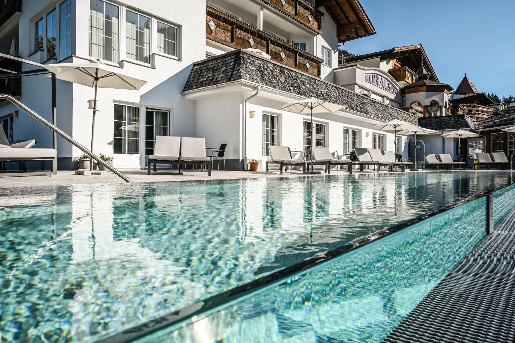 ברוואנג Berghotel Almrausch מראה חיצוני תמונה