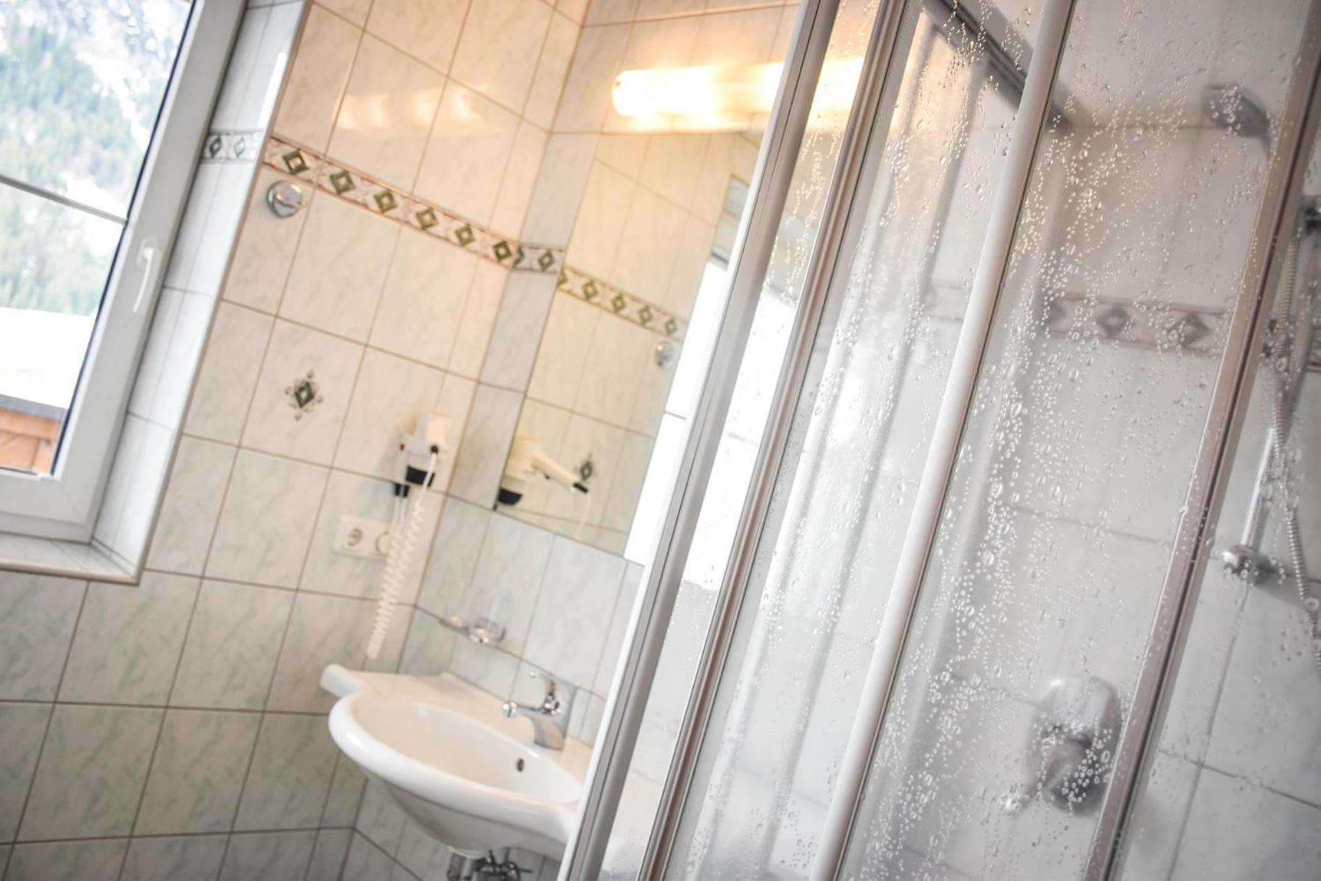 ברוואנג Berghotel Almrausch מראה חיצוני תמונה